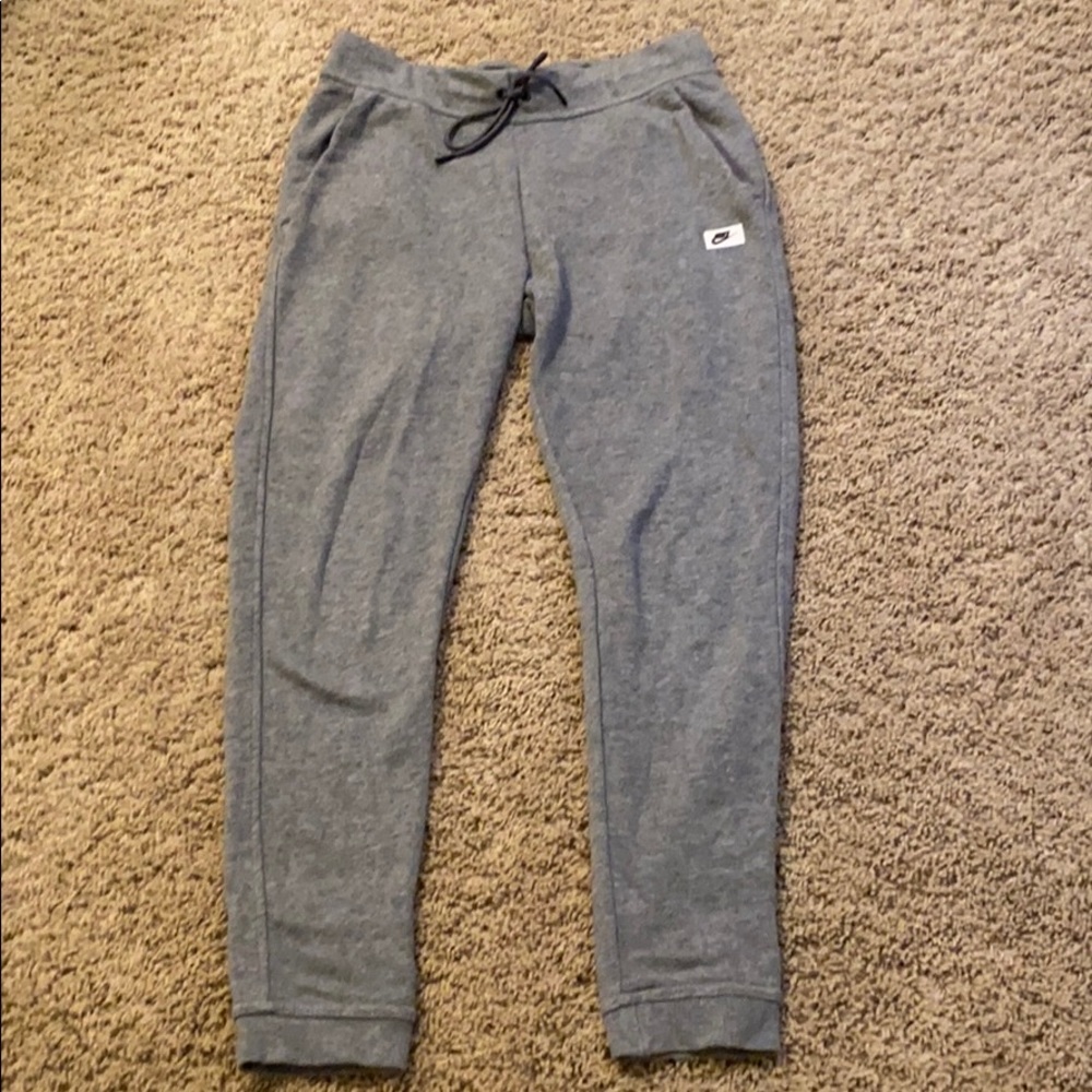 Nike sweatpant joggers